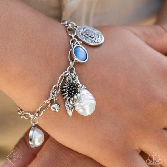 Enduring Enegry Blue Bracelet Charm Fashion Jewelry Paparazzi - Picture 2 of 2